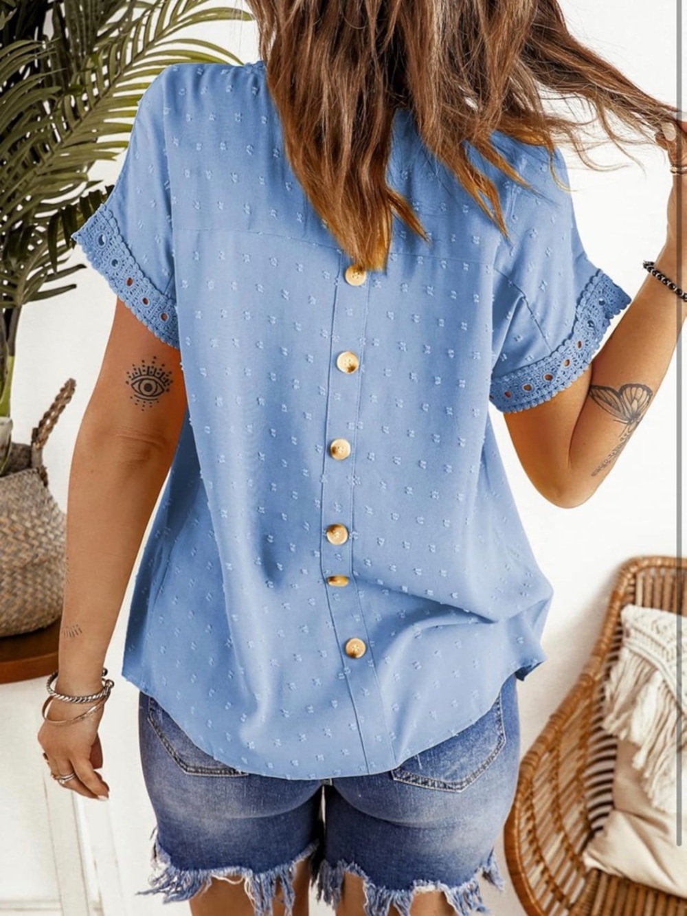 Dokotoo Womens Crewneck Lace Crochet Short Sleeve Shirts | Size Medium - Picture 3 of 5